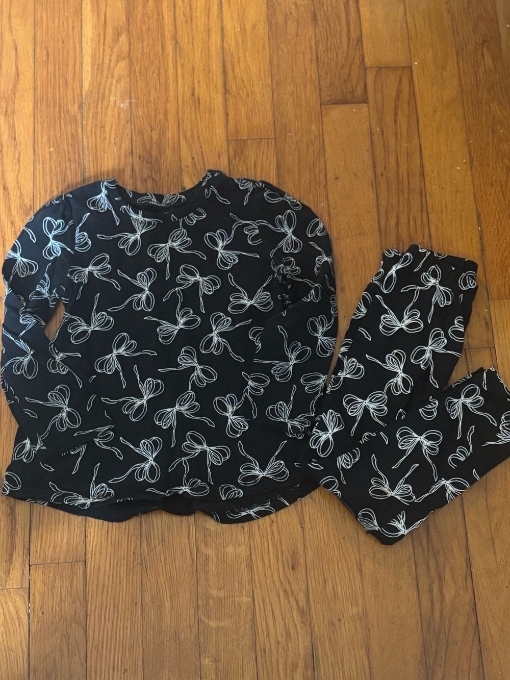 GAP Black Matching Set with White Bow Print